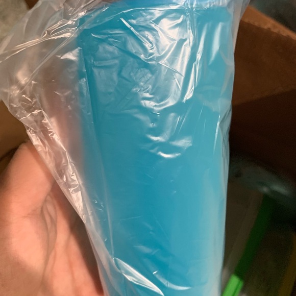 Kids Tupperware Lunch Set - Picture 7 of 7